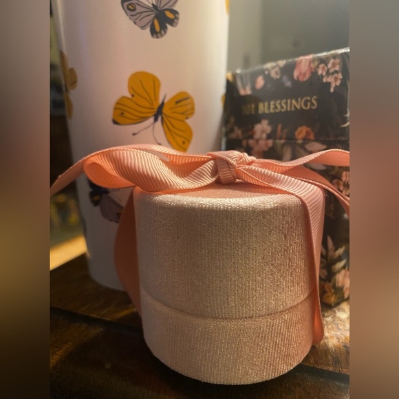 COPY - NWOT marked 925 tourmaline w/ CZ all around in wing shape in pink box - Picture 5 of 6